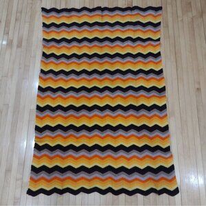 Vtg 70s Handmade Crochet Lap Blanket Afghan Chevron Zig Zag Brown Orange 37 X 55